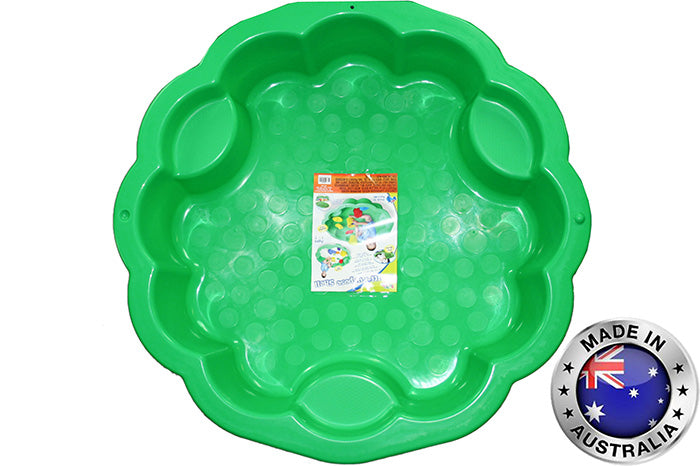 clam-shell-pool-33548
