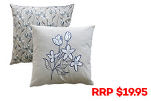 magnolia-bloom-cushion-84675