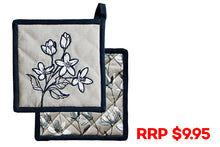 magnolia-bloom-pot-holder-84679
